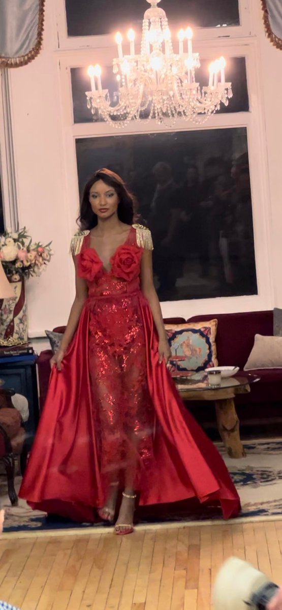 DLVisionMode's tweet photo. Retour en images sur la soirée L'Apéro de Mael qui se déroulait mercredi dernier lors de laquelle les invités ont pu découvrir la nouvelle collection de @smail_akdim #modequebecoise #Montreal #luxe #fashion https://t.co/9TnKJDQfjn