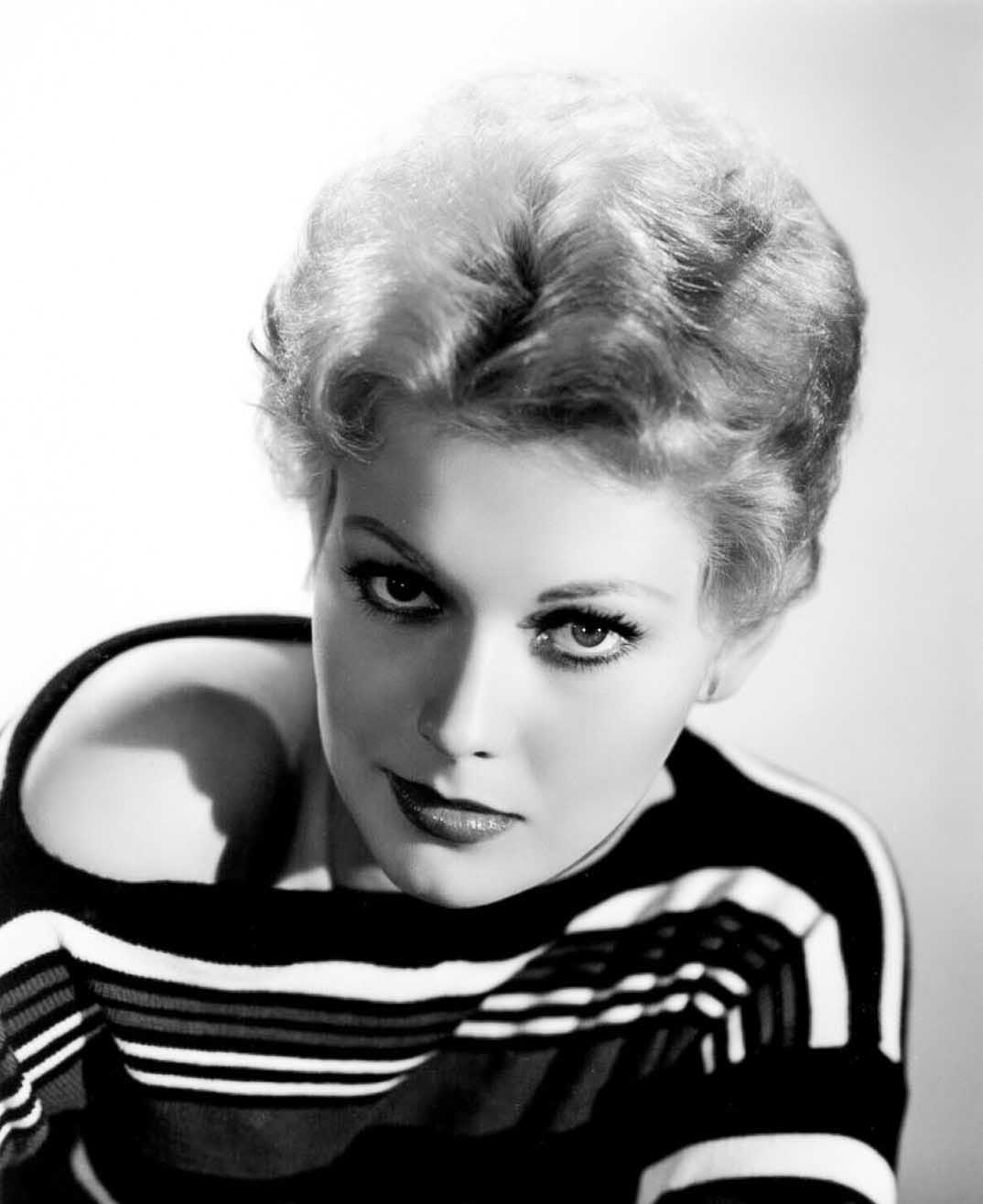 Happy Birthday Kim Novak (February 13, 1933) 