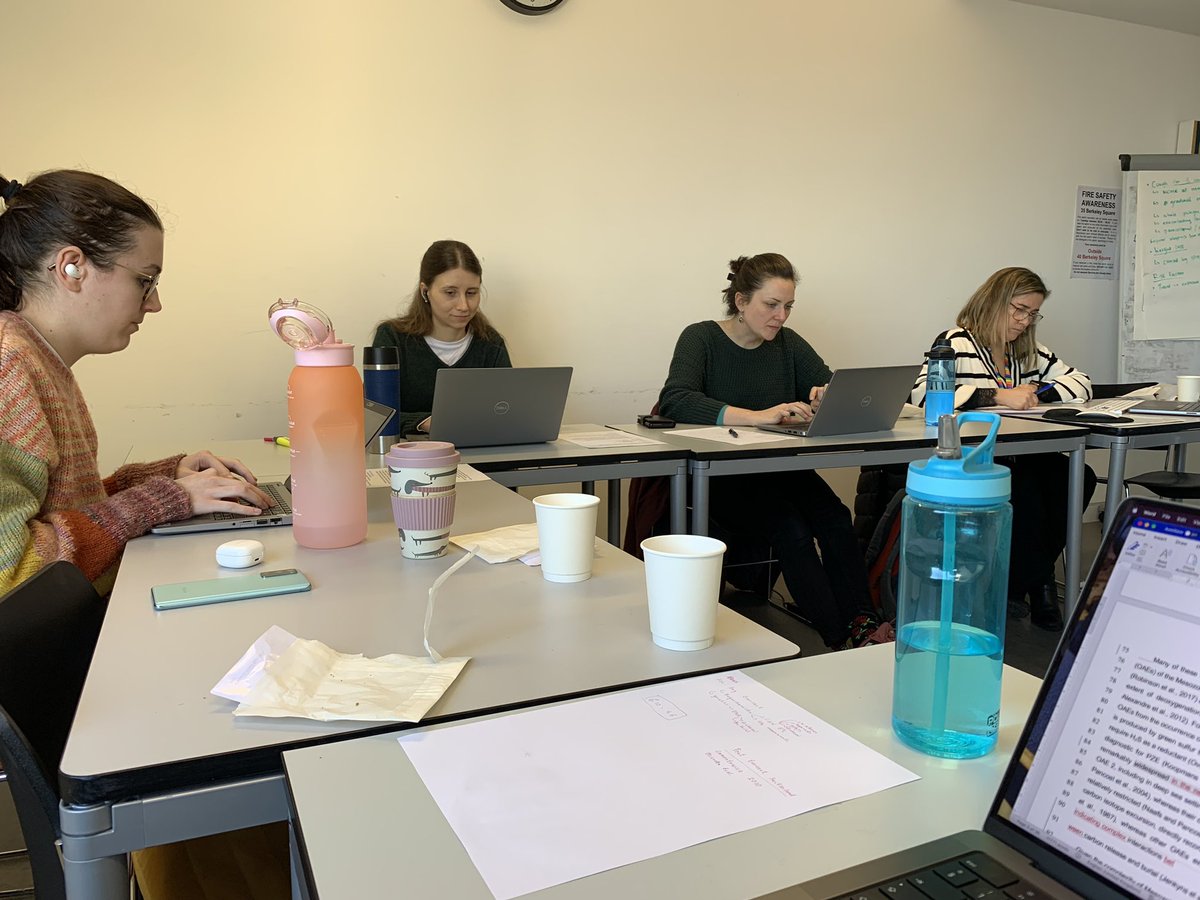 david_naafs's tweet photo. The @ogu_bristol writing 💻 🧪 retreat is going well with lots of progress on APMs and manuscripts. Almost 4 hrs of pure writing already done. With @olivia_a_graham @VivienS0512 @CaitWitkowski @BristolUni https://t.co/Jq2HiQo32K