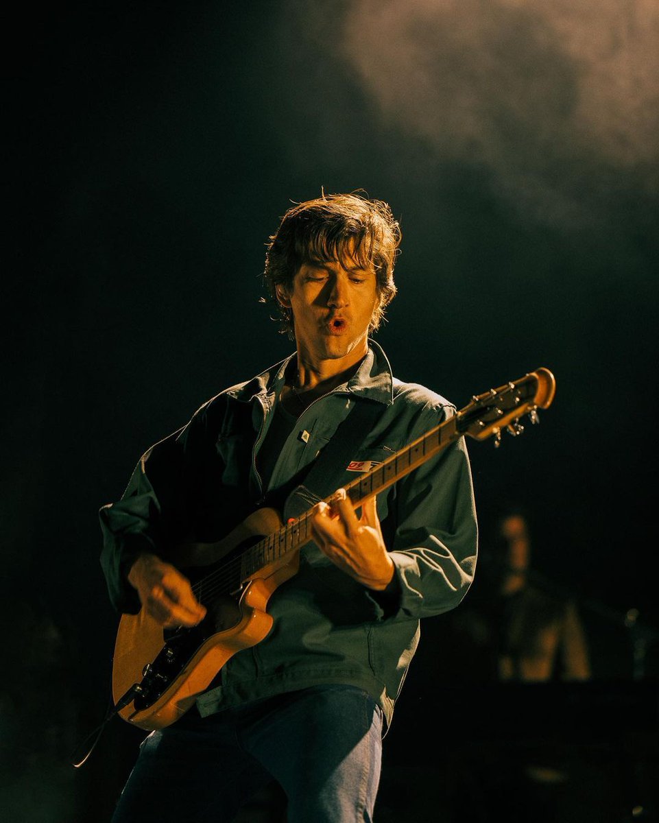 arctic monkeys bot tweet media
