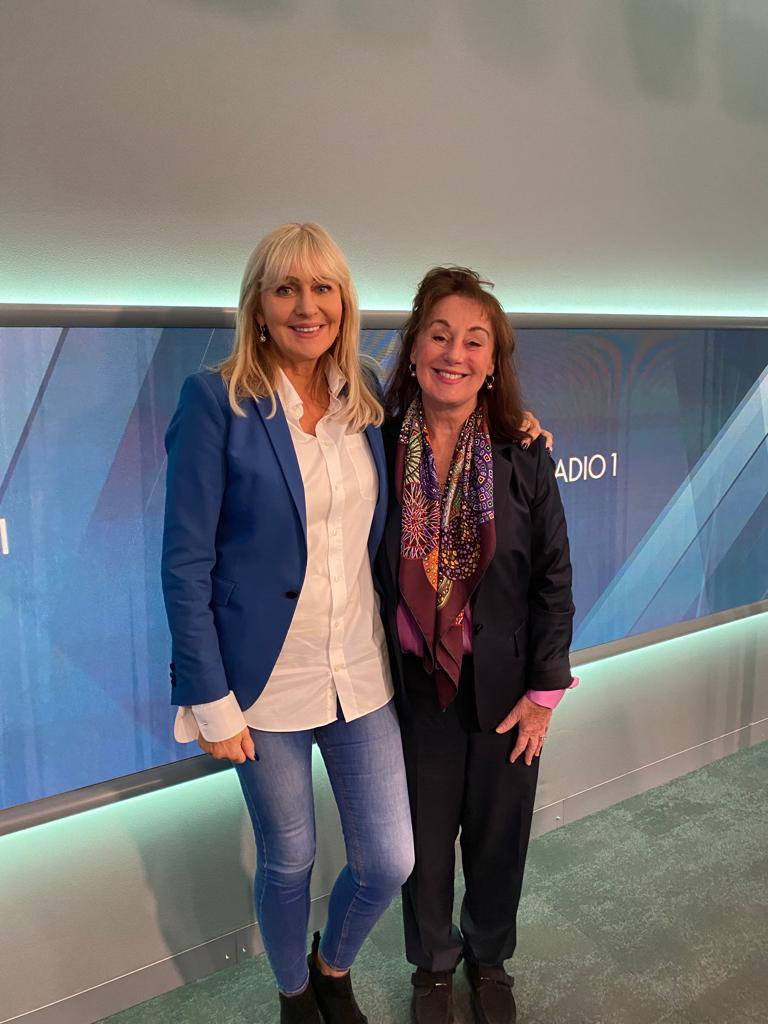 Ahead of the documentary ‘Mary Kennedy: Fad Saoil’ on <a href="/TG4TV/">TG4</a> next week looking at ways of staying healthy and ageing well, <a href="/MiriamOCal/">Miriam O'Callaghan</a> chatted with broadcaster <a href="/KennedyMary/">Mary Kennedy</a> and her sister <a href="/RoseAnnekenny1/">Rose Anne Kenny</a>, who is founder of the <a href="/tilda_tcd/">TILDA</a> study 🤗
rte.ie/radio/radio1/c…