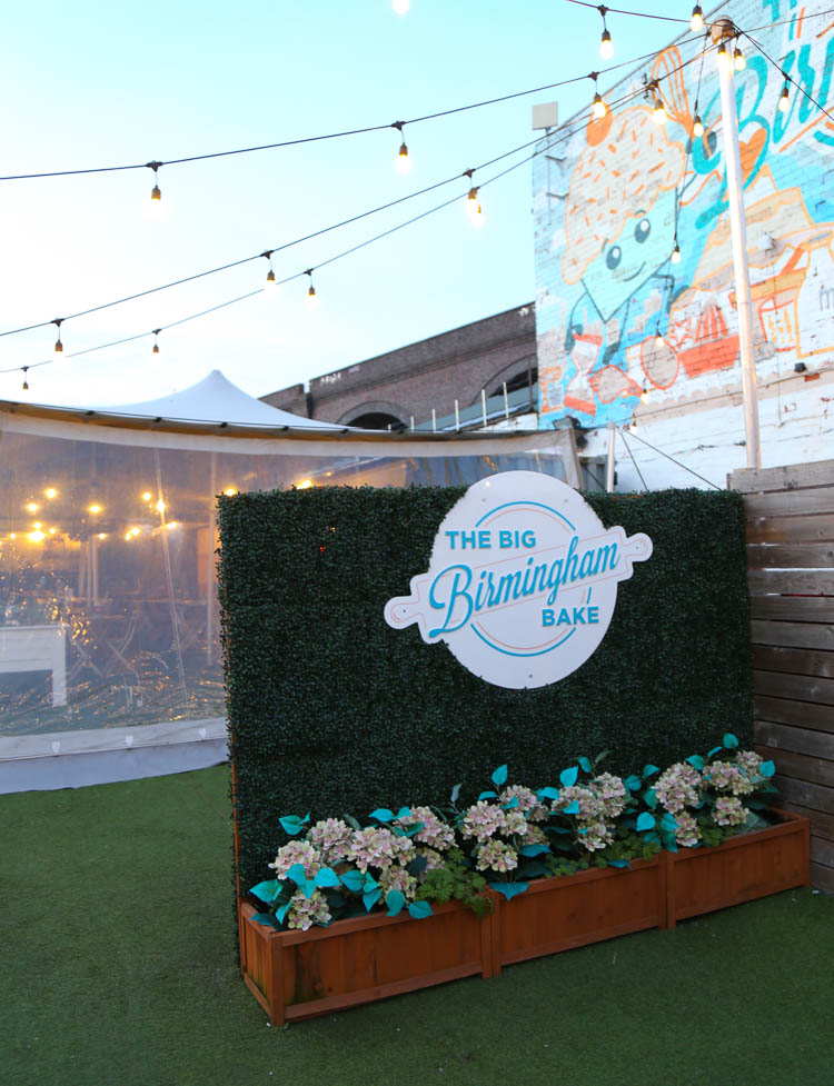 xameliax's tweet photo. *NEW POST* - Come with me to the Big Birmingham Bake Off!!! https://t.co/CYroeO0oG0 https://t.co/fOGHlKBMJL
