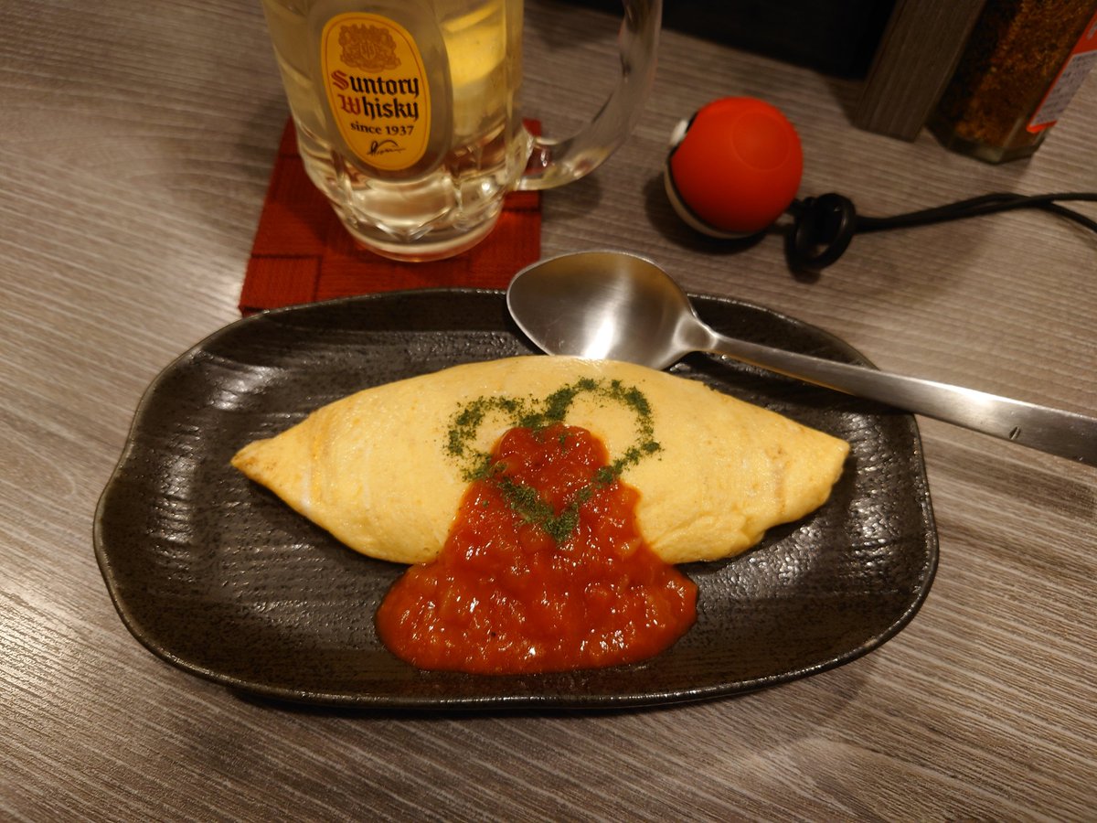 SEXY_GEORGE_'s tweet photo. 第3,925回
八戸市でハートマークを作ってくれるお店の紹介♥
🌺八戸市みろく横丁屋台村🌺
♥八福♥
チーズオムレツにパセリでw🥰
ケチャップはおっさんが🤪💕
#哀愁伝わりますか #八福 #みろく横丁 #八戸市 #チーズオムレツ #オムレツ #ハートマーク #Heartsymbol https://t.co/JkgnKxOrgC