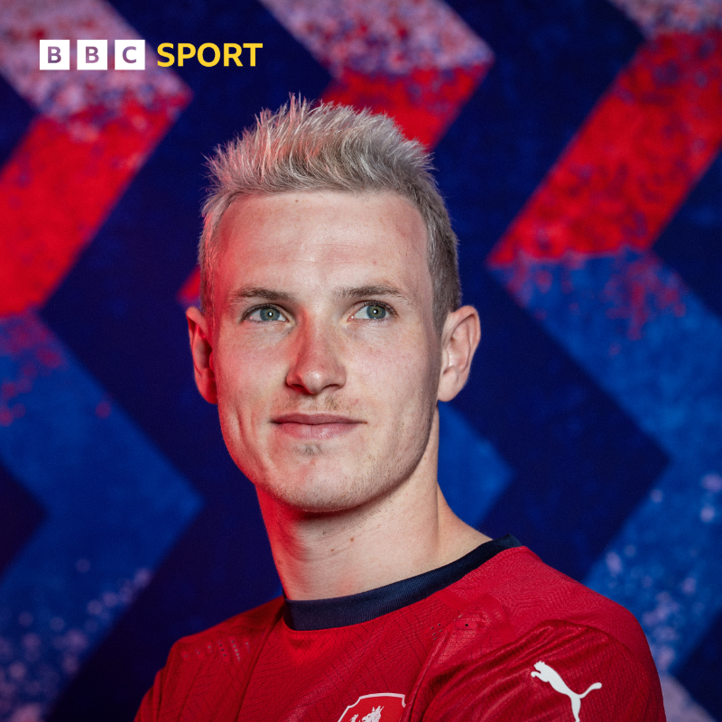 BBCSport's tweet photo. Czech Republic international Jakub Jankto says he "no longer wants to hide" as he publicly comes out as gay ❤️🌈

#BBCFootball #LGBTHM