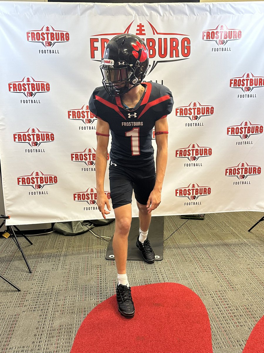 CruizPaul1's tweet image. I am blessed to announce that I am 110% committed to frostburg university I want to thank god for giving me this opportunity I also want to thank @CoachPuff_FSU and thank all the coaches at AEHS for helping me get here and all my loved ones. Go BOBCATS!!!!!