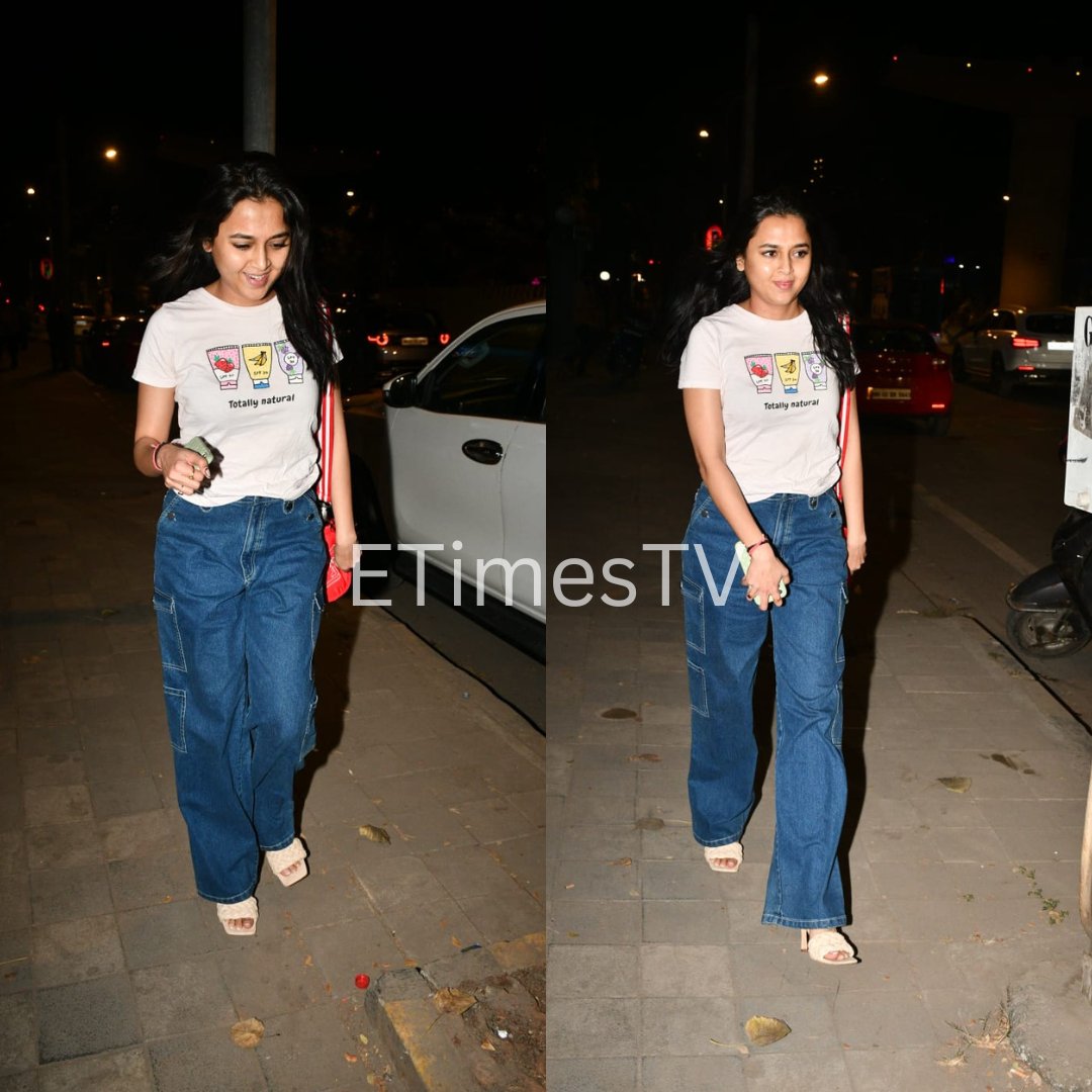 ETimesTV's tweet photo. Tejasswi Prakash gets clicked in the city!!❤️

@itsmetejasswi  

#tejasswiprakash #etimestv https://t.co/U5XGmoXO6n
