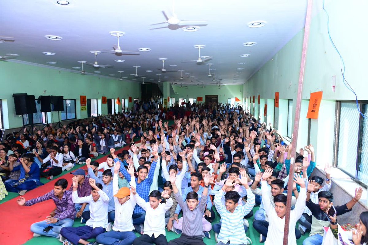 ABVPJodhpur's tweet photo. अभाविप बाड़मेर जिला सम्मेलन "थार युवा संगम" का आयोजन किया गया जिसमें वीरांगना रूखमण देवी, उ. प. क्षेत्रीय संगठन मंत्री श्री अजय ठाकुर जी की विशेष उपस्थिति में संपन्न हुआ।

#RashtraShakti75 https://t.co/n1Gw7yUcOB
