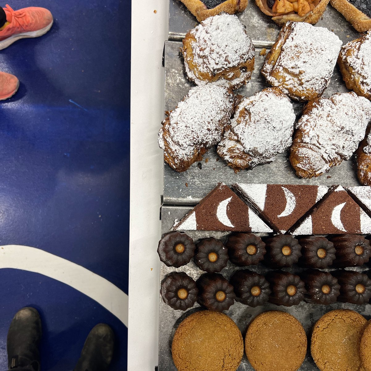 Setting up the Monday pastries. 😊

Valentines cakes still available till they are not.

Bakery open 8-4