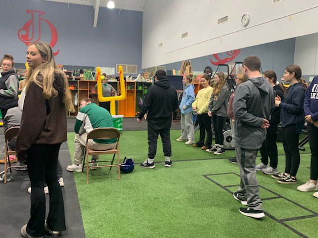 EmersonCavosKC's tweet image. Another great Saturday with our friends at @CampAcorn! We had a blast playing some Super Bowl themed games! #GoCavos