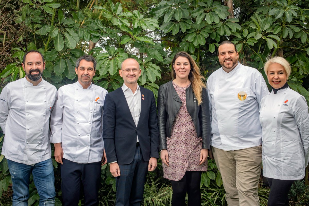 ☀️ Los restaurantes @RestCullerdePau (@Javi_Olleros), @LaFincaElche (@SusiDiazchef), <a href="/MolinodAlcuneza/">Molino de Alcuneza</a> y Finca Alfoliz (#XantyElias), nuevos Soles Sostenibles de la #GuíaRepsol 2023...

#SolesRepsolAlicante23 

➡️ thegourmetjournal.com/noticias/los-n…