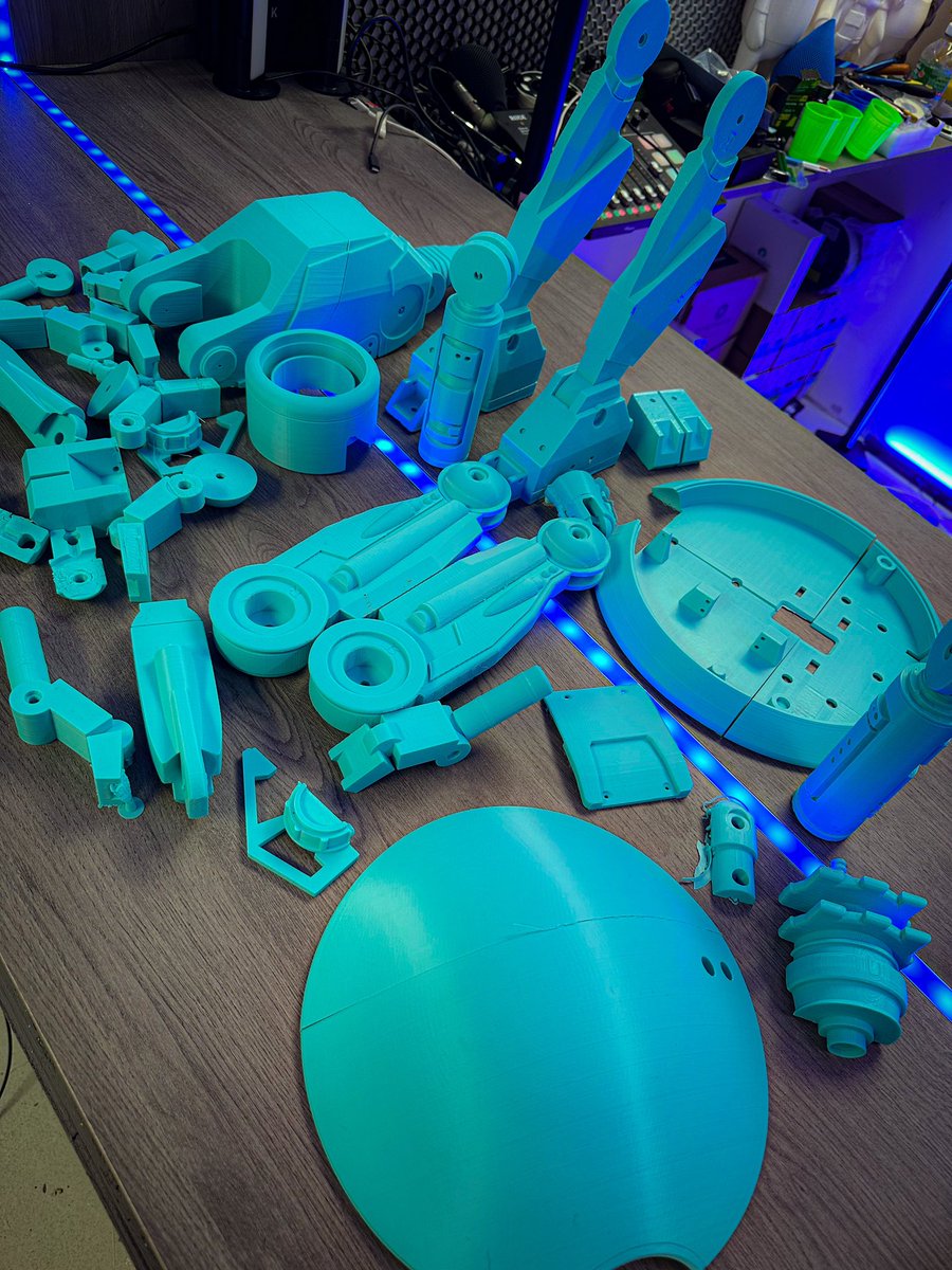 SamPrentice's tweet image. Waiting on a spool of @Polymaker_3D #polysmooth black filament for the final pieces for the animatronic #pitdroid build! #hotmakes printed on the @BambulabGlobal #x1c and #p1p #3dprinters