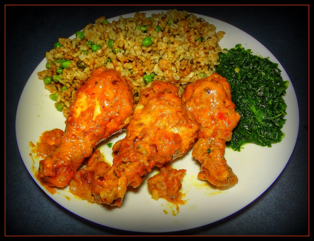 Fearless13Z's tweet photo. Pakistani Murgh Makhani Chicken #dinerinmymind #homecooking #food #cookingathome #Pakistani #murghmakhani #chicken #asiancooking #yogurt #garammasala #onions #garlic #ginger #tomatoes #cream #coriander #fenugreek #redchiles #brownrice #spinach #supportlocal #Manitoba https://t.co/HO6r9J6B1H