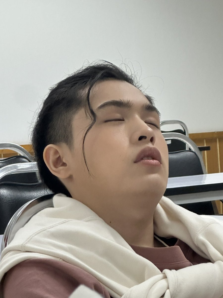 Buttercakej tweet media