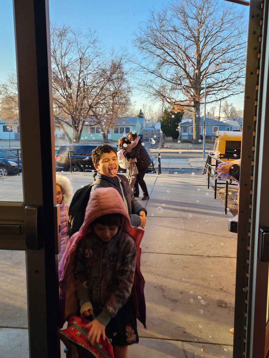 What better way to start Monday than with some bubbles?  Happy Monday Cardinals!