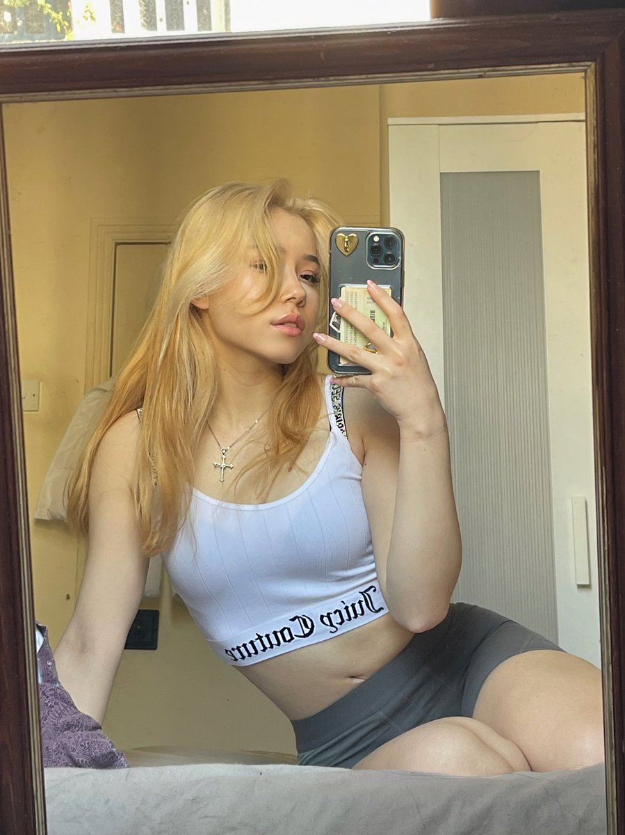 timuko on Twitter: "RT @ivyowowo: in need of a pro player to guide me"