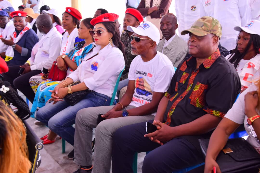 DedeKapanga's tweet photo. Dimanche,12.02.2023 Au mausolée dela N'sele, messe d'action de grâce à l'occasion de la commémoration de la disparition du Leader Maximo, Dr Étienne Tshisekedi wa Mulumba. https://t.co/aOriOdWYVF