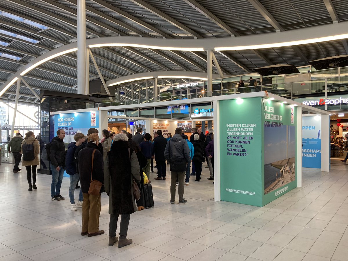 De #Waterschapsverkiezingen staan voor de deur! Wat doen de waterschappen nu precies, waarom is het belangrijk om te stemmen en wat valt er dan te kiezen? Kom er achter op Utrecht Centraal, waar tot 15 maart 2023 een foto-expositie over de <a href="/waterschappen/">Unie v Waterschappen</a> is!