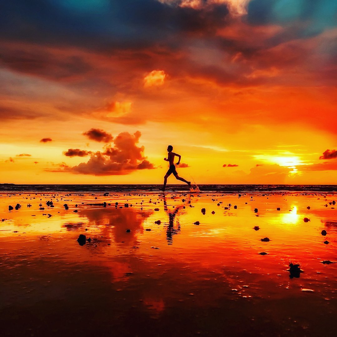 The world’s not on fire. You are.

#run #runspo #MondayMotivation #mondaythoughts #marathontraining