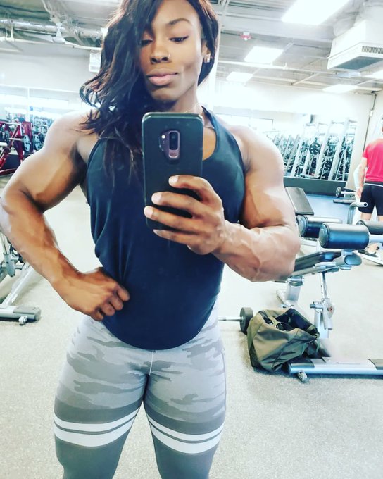 1 pic. Hello MONDAY... #staytunned #ohwell #femalebodybuilder #ebonyfitness #mistress #lifestyle #blackgirlmagic