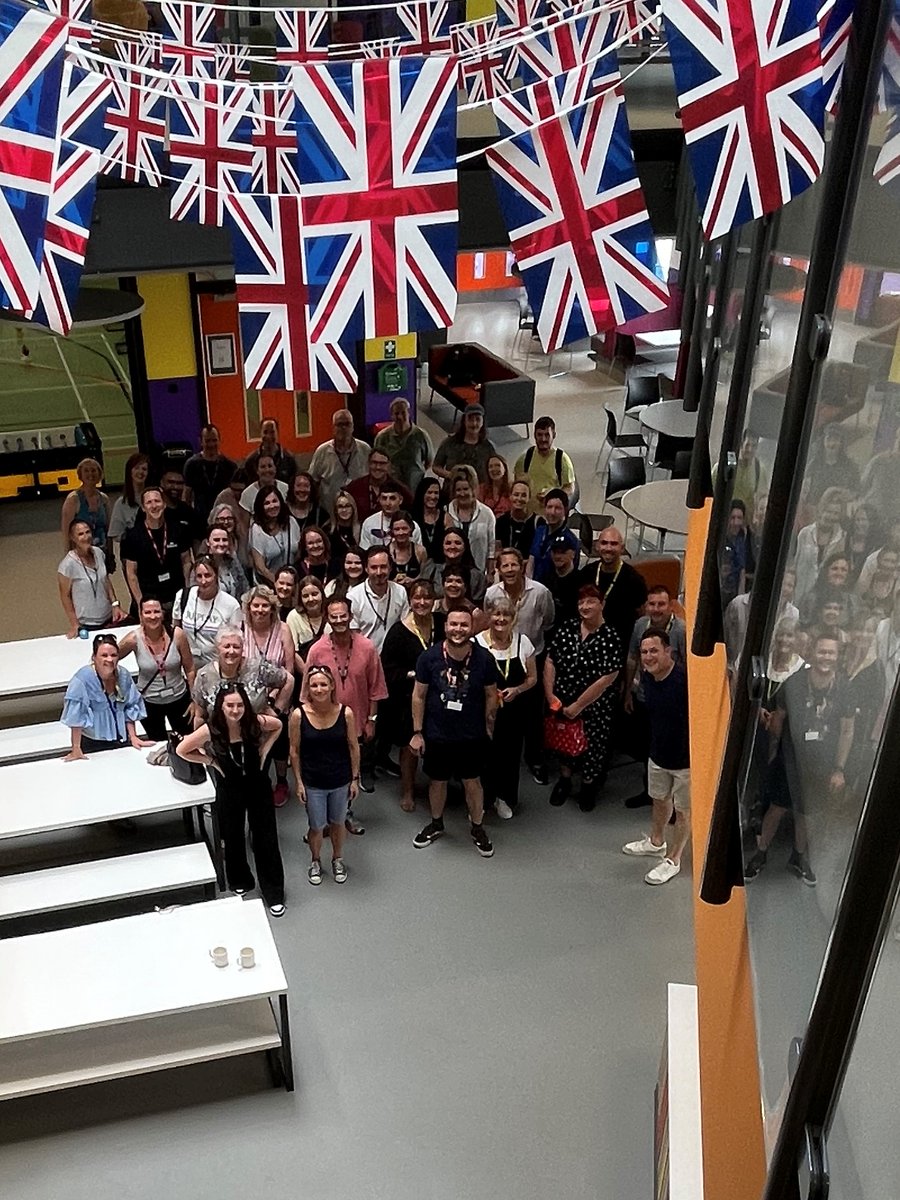 AssuraCommunity's tweet photo. Take a look at our Impact Report where we discuss the grants we awarded in the second national lockdown, supporting #MentalHealth, #Education and employability.

Learn more ➡️ https://t.co/PeetSuN4JO https://t.co/Oa8QpSAugT