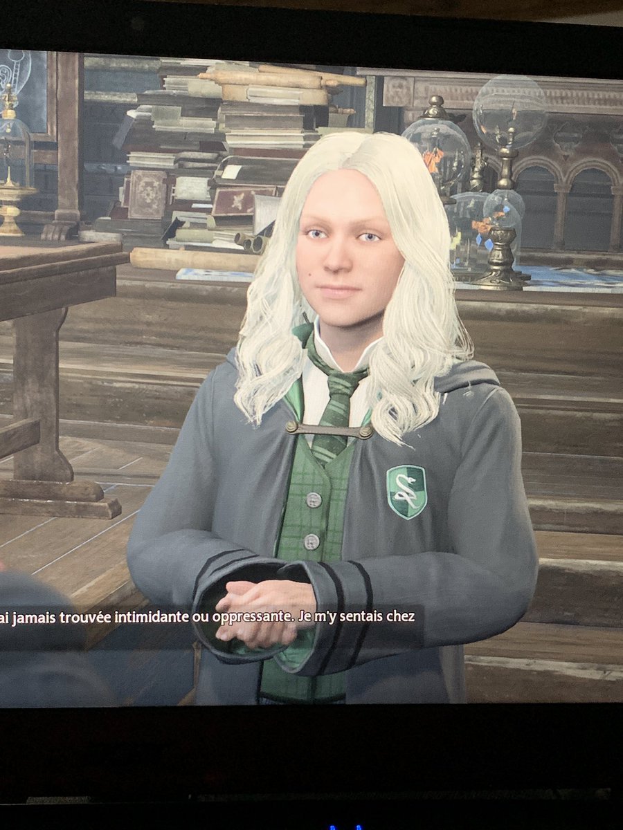 dats_amy's tweet photo. @strawbzttv @HogwartsLegacy 😳 https://t.co/iNqYGhQv1W
