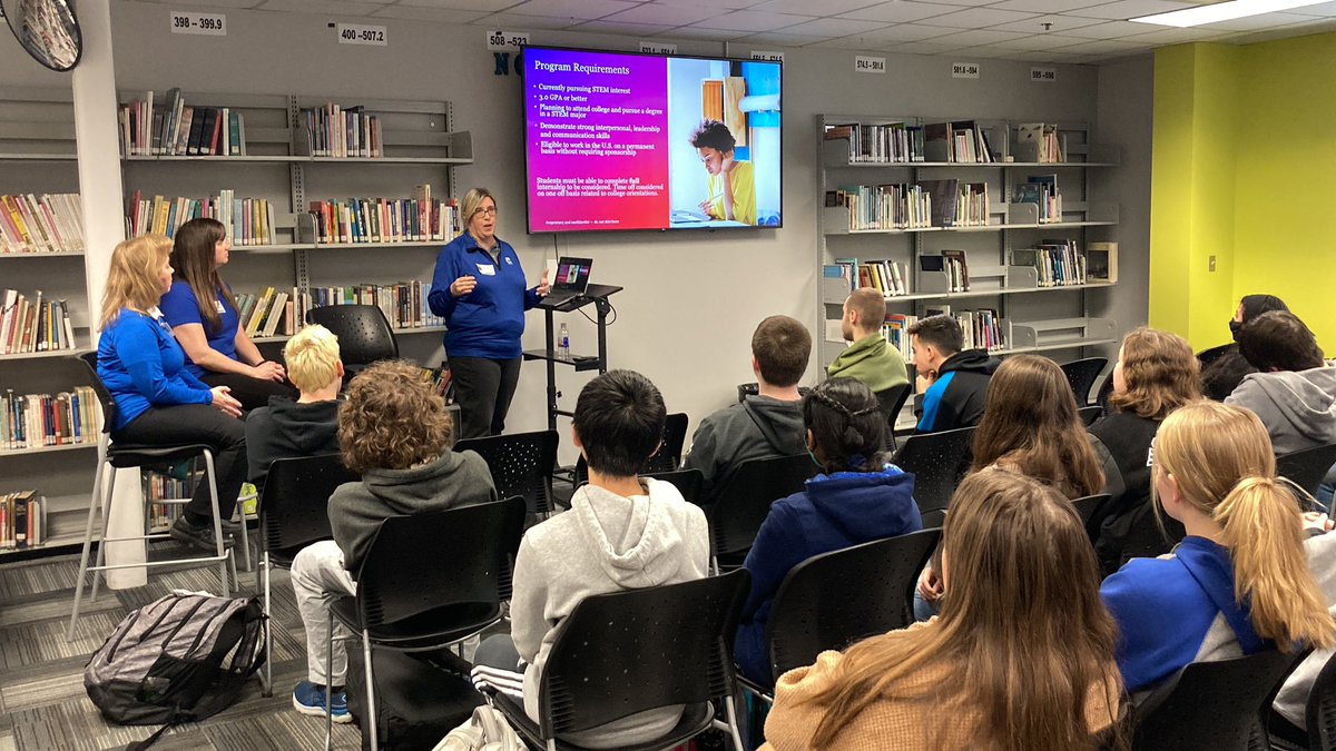 wkhsengineerin1's tweet photo. Great to have Abbott Labs in to talk about opportunities for our PLTW Students   #itsworthit, #WKHSWolves, https://t.co/FnUK44Cr97