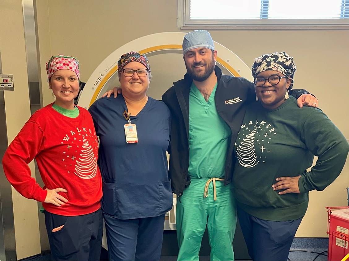 CentinelSpine's tweet photo. Recently, the first cervical total disc replacement procedure was performed at @WalkerBaptistMC, Jasper, AL, with prodisc® C Vivo, @CentinelSpine proven, keel-less cervical total disc replacement.
#rediscover #centinelspine #prodisc #prodisccvivo #firstuse #tdr #keelless https://t.co/kAuhd2aRAm