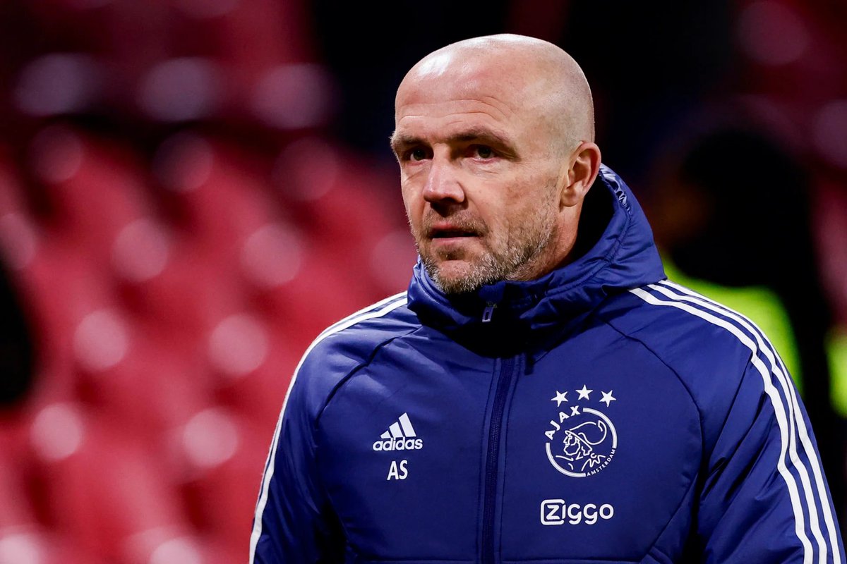 El DT 🇳🇱Alfred Schreuder ya no está siendo considerado para ser el nuevo entrenador del Leeds. Ha regresado a Holanda y las discusiones ahora continúan con otros candidatos. 

[Fuente: <a href="/PhilHay_/">Phil Hay</a> ]