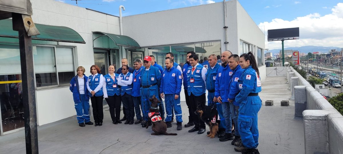 DirEjecutivoCRC's tweet photo. ¡La Cruz Roja Colombiana Lista para Ayudar a Turquía!

Como parte del @SNGRDColombia, la @cruzrojacol se desplaza hoy a Turquía, en apoyo a componentes de Salud, Búsqueda y Rescate, y Telemática,  en respuesta a la solicitud del Gobierno de Turquía. 

🇹🇷🇨🇴 https://t.co/blBwb3JDry