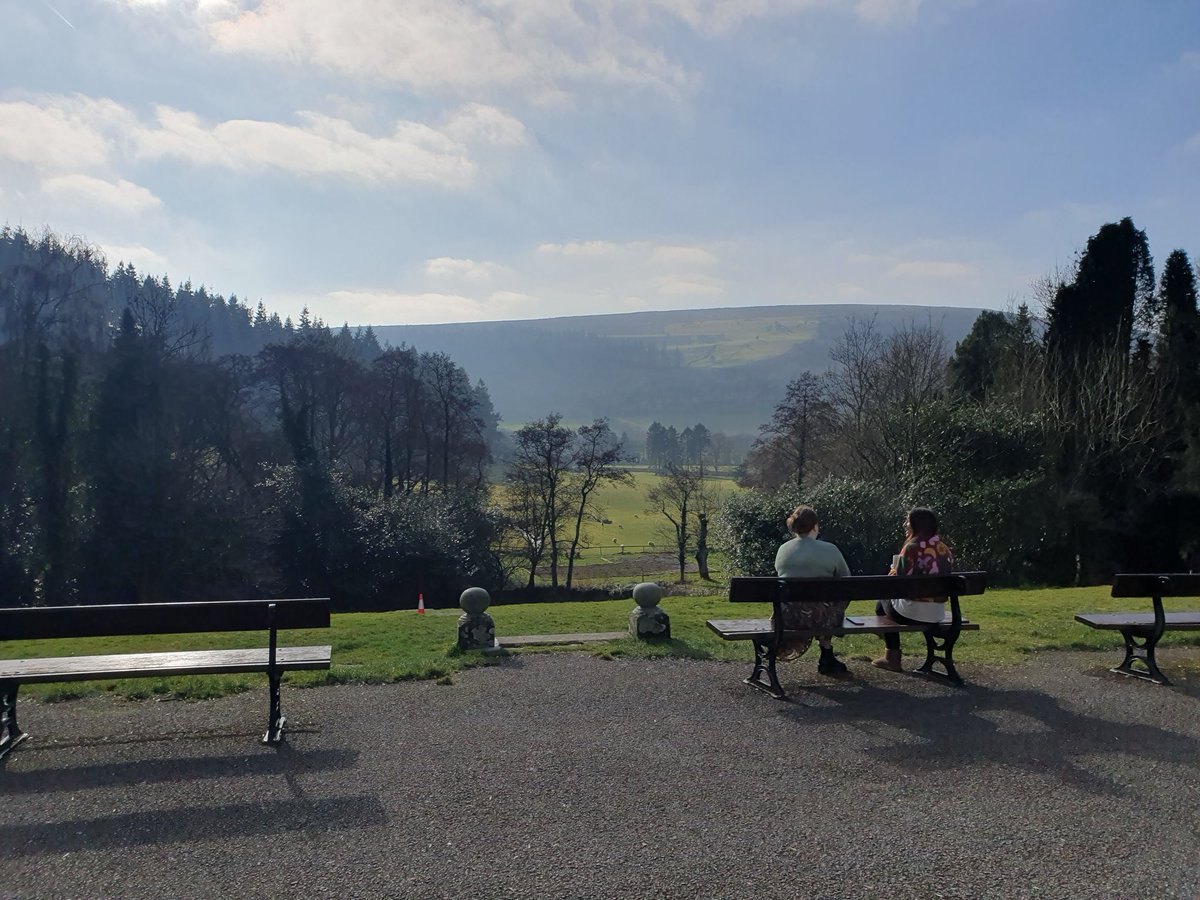 Psychology @ USW (@uswpsych) on Twitter photo Wedi cyrraedd Dunfield House ar gyfer ein Encil Ysgrifennu Traethawd Hir Seicoleg cyntaf - diwrnod gwych ar ei gyfer! Wedi cyrraedd Dunfield House ar gyfer ein Encil Ysgrifennu Traethawd Hir Seicoleg cyntaf - diwrnod gwych ar ei gyfer!