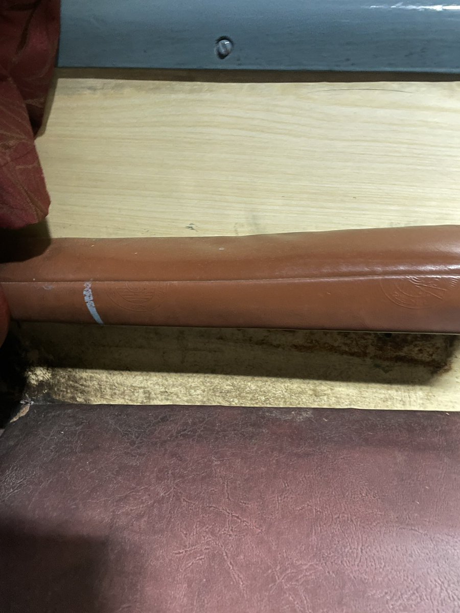 PrabalKothari's tweet photo. @AshwiniVaishnaw @Central_Railway Train No 17411 Mahalaxmi Express date 13/02/2023
Sir, first instance when we were entering in the train, we were totally confused whether really we are travelling in 2nd AC coach A1 seat No 37 after seeing such a pathetic condition of train. https://t.co/QOF7pykdHE
