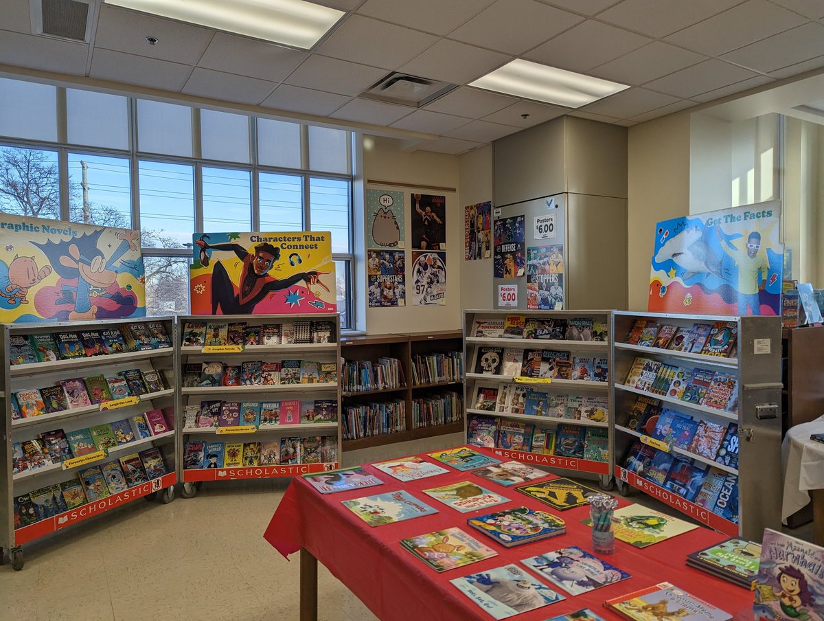 MmeRuffolo's tweet photo. Book Fair is ready for you @JohnCampbellPS ! @MsBurgon @Dana52300 📚 https://t.co/GbanDafJlY
