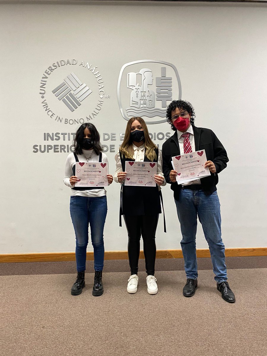 IEST_Idiomas's tweet photo. El viernes, 10 de febrero, premiamos a los tres mejores poemas del concurso de poesía en inglés "Be my Valentine 2023". Y los tres fueron escritos por estudiantes de la Licenciatura en Idiomas.
Hold your heads high!
#IdiomasIEST https://t.co/tUDNTgMUaD
