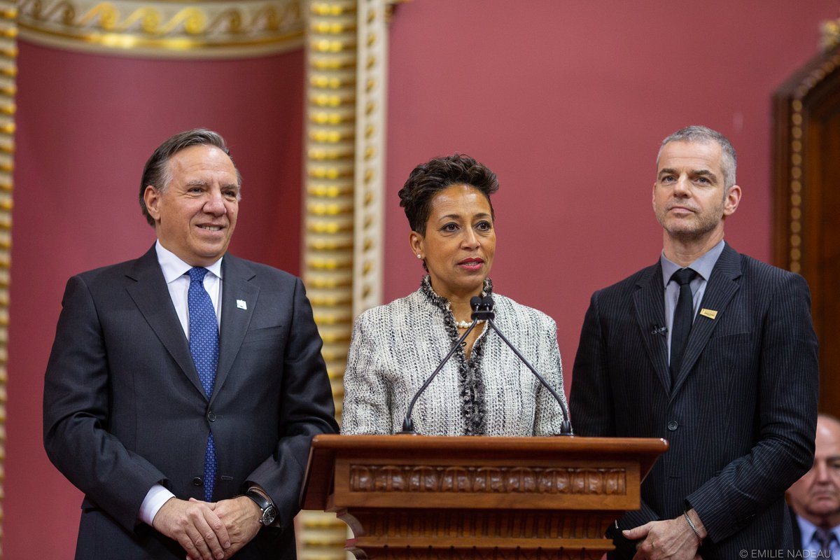 Je suis tellement triste d'apprendre le décès de notre ancienne collègue et amie Nadine Girault. Nadine était une femme passionnée, déterminée, attachante. Elle a entrepris, comme ministre des Relations internationales, le virage économique de nos délégations à l’étranger.