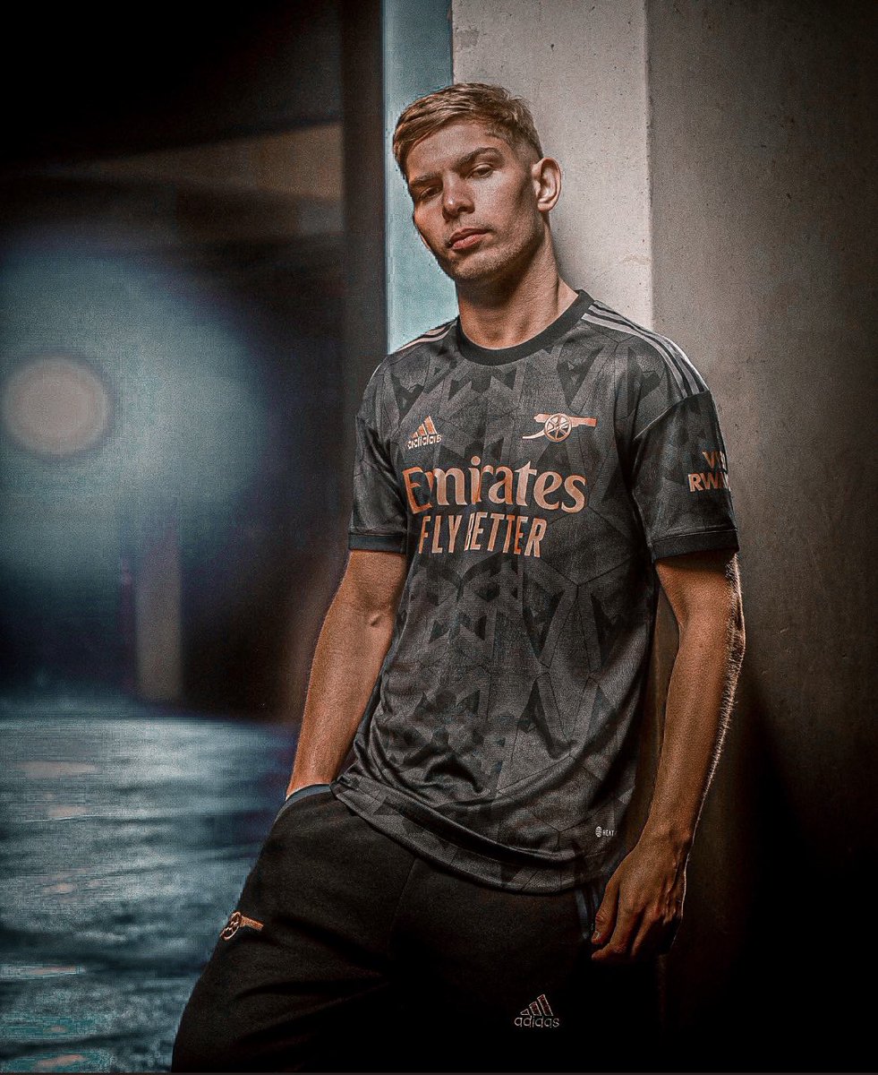 Some free wallpapers 4 all of u fello arsenal fans 🤍❤️