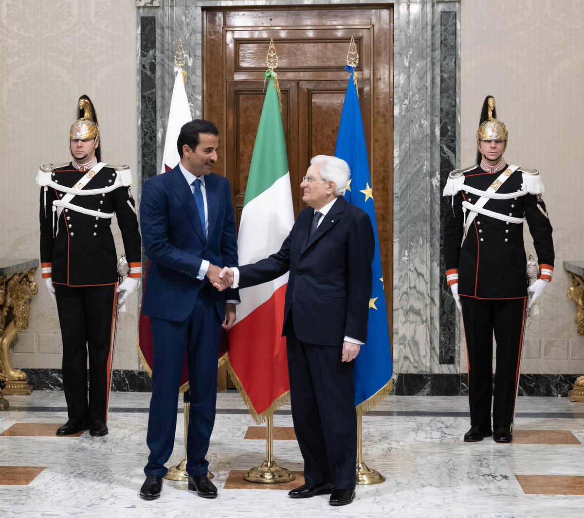 TamimBinHamad's tweet photo. لنا مع إيطاليا الصديقة علاقات مميزة وتعاون بنّاء، وأمامنا فرص واعدة لمزيد من التعاون لا سيما في مجالات الدفاع والأمن والطاقة، والتي كانت ضمن مباحثاتي مع الرئيس ماتاريلا، حيث اتفقنا على الاستفادة من هذه الفرص بما يعود بالنفع على بلدينا وشعبينا. https://t.co/eVn0HsZG1u