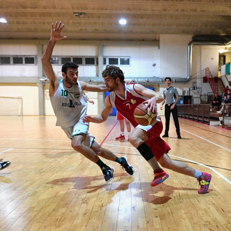 ItchenBball's tweet photo. Our man Max Matthews had a great start to the season out in Italy ๐ฎ๐น with Tigullio.
#KestrelsFamily #AlumniTracker