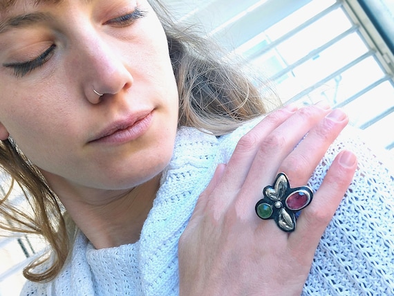 Riorita3's tweet image. Pink and Green Stone Tourmaline Ring, Sterling etsy.me/3LPifE1 #tourmalinejewelry #pinktourmaline #bezelsetring #oneofakindring @etsymktgtool