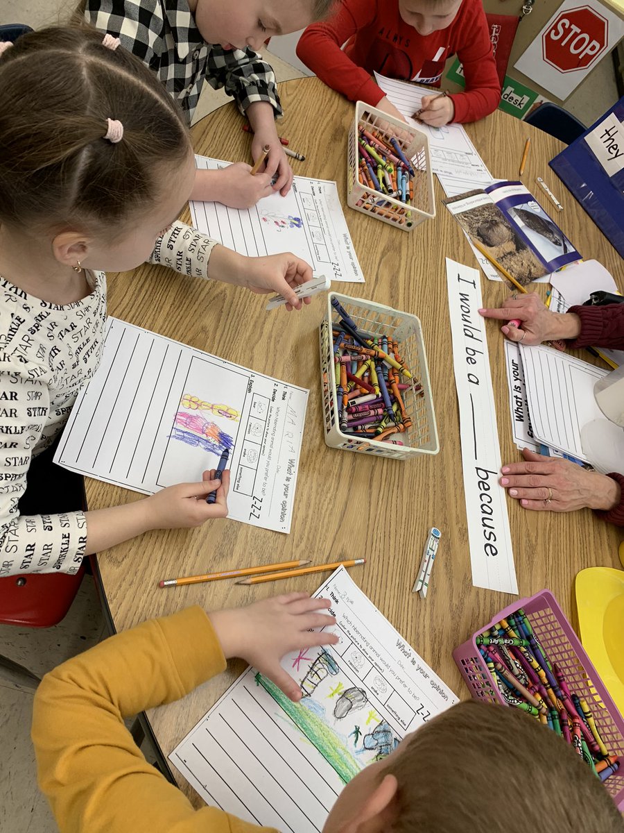 PCSDdentzler's tweet image. Daily writing in Mrs. Pacer‘s class. Students sharing their opinions. #PCSDProud#Dentzlereagles #Writewritewrite
