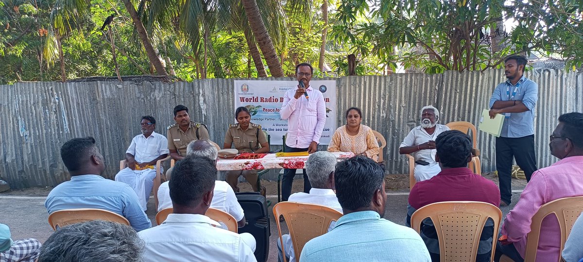 kadal_osaiCR's tweet image. "Peace for the Sea Savers" Celebrated world radio day with traditional fisherfolks of Dhanushkodi
#saveturtles #WorldRadioDay #dhanuskodi #kadalosaiFM