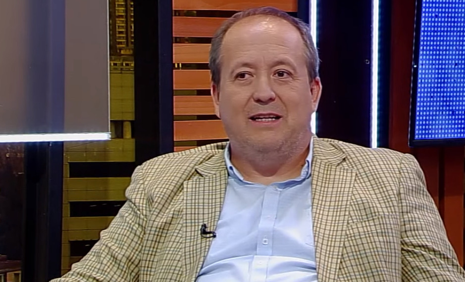 diputadonaranjo's tweet photo. Nadie va a impedir que sigamos denunciando la CORRUPCIÓN, menos el senador "ARREGLIN ESPINOZA". Sr FISCAL NACIONAL han pasado 720 horas(30 días) desde que asumió y con el sr TORREALBA no pasa nada. Parece que dentro del "arreglin" estaba escrito que a los "amigos no se tocan". https://t.co/kGs6xpQjXH