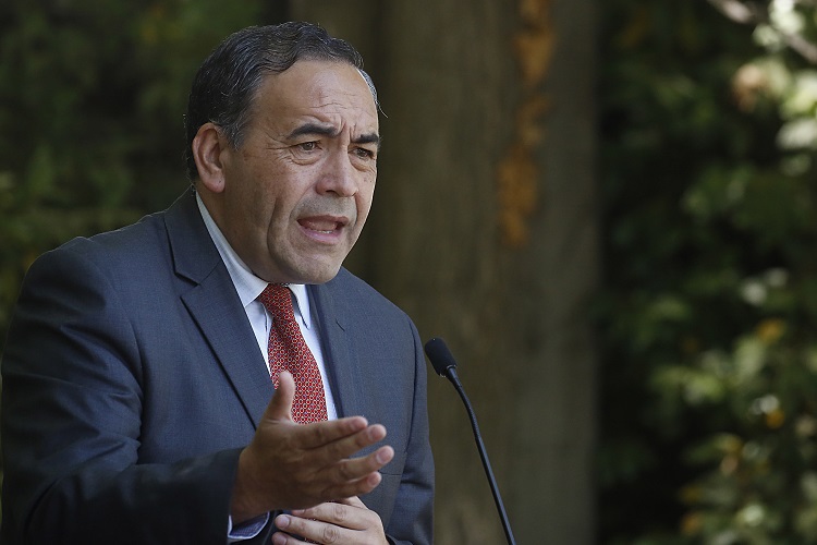 diputadonaranjo's tweet photo. Nadie va a impedir que sigamos denunciando la CORRUPCIÓN, menos el senador "ARREGLIN ESPINOZA". Sr FISCAL NACIONAL han pasado 720 horas(30 días) desde que asumió y con el sr TORREALBA no pasa nada. Parece que dentro del "arreglin" estaba escrito que a los "amigos no se tocan". https://t.co/kGs6xpQjXH