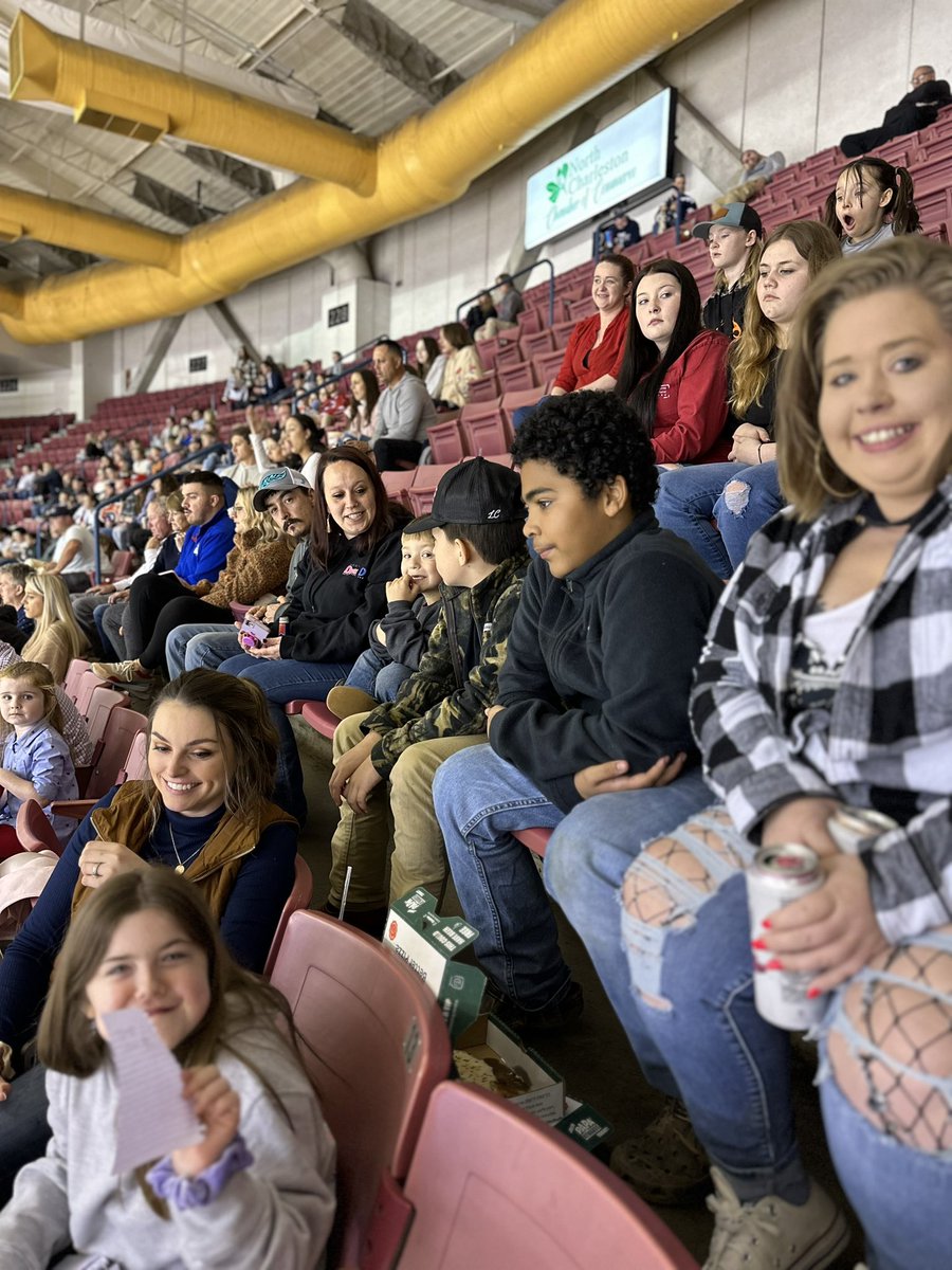 CleanManagement's tweet image. Clean Management Family Fun Night #scstingrays #familyfunnight