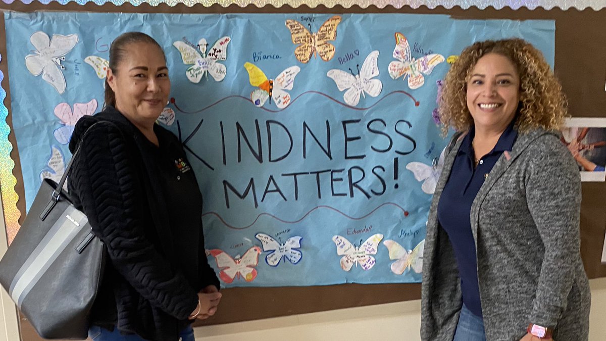 Leighangela_X's tweet photo. The most important message in #NSDnow…Kindness Matters! https://t.co/LphZNnU5WU