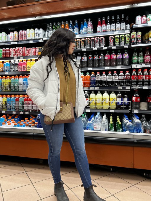 What&rsquo;s your go-to drink? https://t.co/t04JDvvmAG