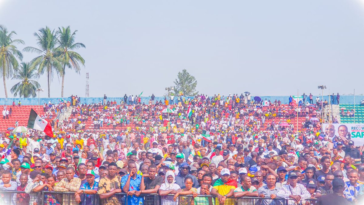 HabuAli72159204's tweet photo. *Hello, South-South 👋*

Happening Now!
2023 PDP Atiku/Okowa Presidential Campaign Rally, at U.J Esuene Stadium, in Calabar, Cross River State. *#RecoverNigeria.* 
South-South for *Atiku Abubakar*
*#recovercrossriverwithpdp  #AtikuIsComing2023 #WeWantPDPBack. https://t.co/zPy2oJ09F7
