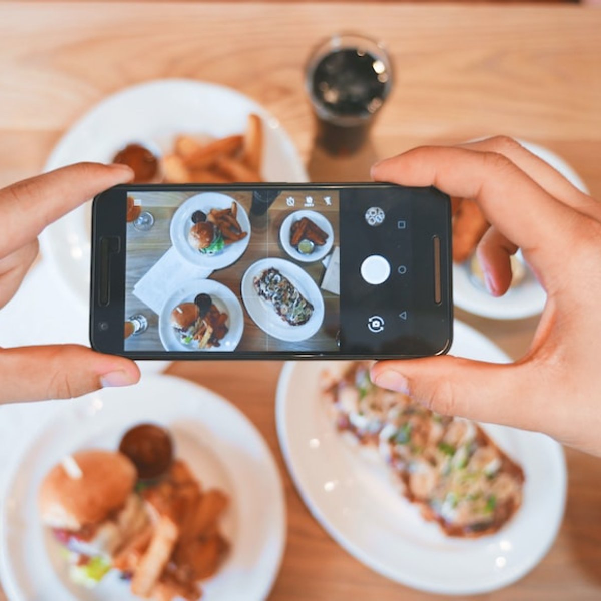 AlFinRestaurant's tweet photo. Whoever said “take a picture, it’ll last longer” was talking about our red snapper because they knew anytime it’s ordered, it’s gone in the blink of an eye! https://t.co/Jyk1Sc64st