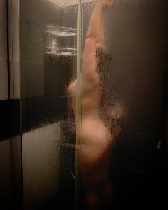 After a long day a hot shower is a must!  If you wanna join you're more than welcome🔥😘  #hot #shower<a href="/tag/love"class="tags"><span>#love</span></a><a href="/tag/follow"class="tags"><span>#follow</span></a><a href="/tag/relax"class="tags"><span>#relax</span></a><a href="/tag/goodvibes"class="tags"><span>#goodvibes</span></a><a href="/tag/life"class="tags"><span>#life</span></a><a href="/tag/hot"class="tags"><span>#hot</span></a><a href="/tag/instagram"class="tags"><span>#instagram</span></a>