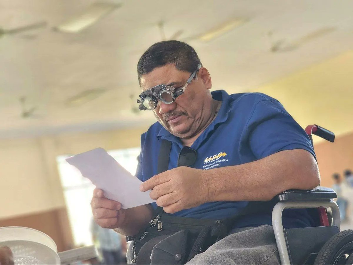 BarrientosAMSV's tweet photo. Atención médica en la especialidad de optometría es uno de los beneficios que el Instituto Administrador de los Beneficios de los Veteranos y Excombatientes ha acercado este día a más de 250 veteranos del departamento de San Vicente con consultas totalmente gratis 👓👩‍⚕️ https://t.co/V0PO5oTl73