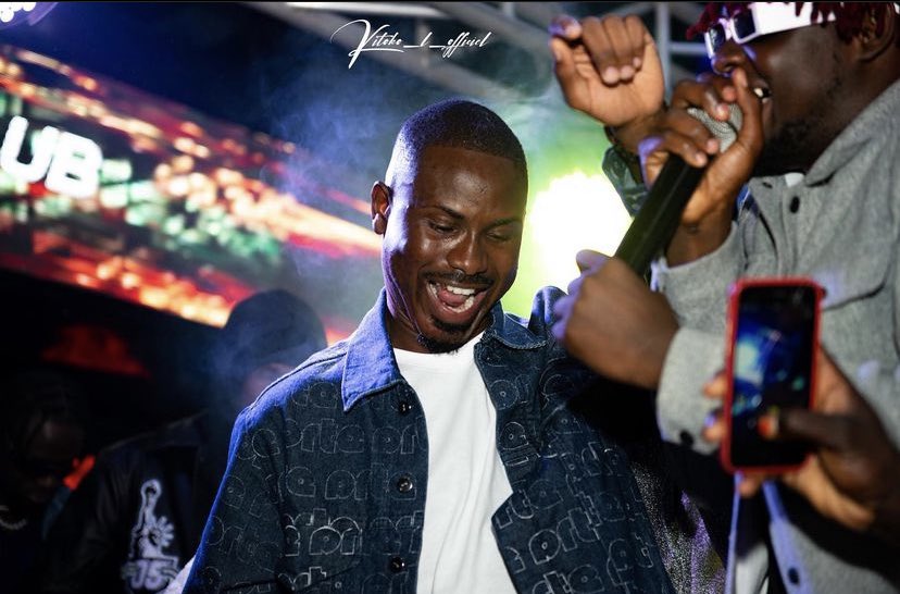 GangFaycal's tweet photo. Souriez et streamez #GeneralKara 

G.O.A.T 🐐❤️

#DQ4 https://t.co/knqiTFPup9